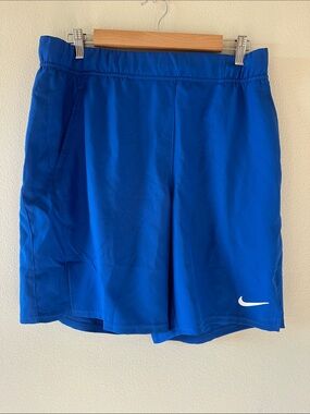 ♻️ Nike Dri-Fit royal blue shorts